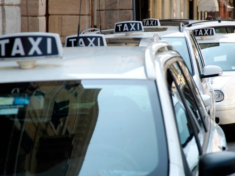 taxi Gia Lâm