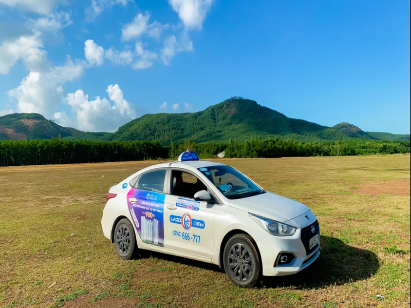 taxi sóc sơn